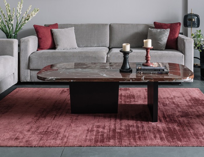 solid_rugs_for_balanced_interiors